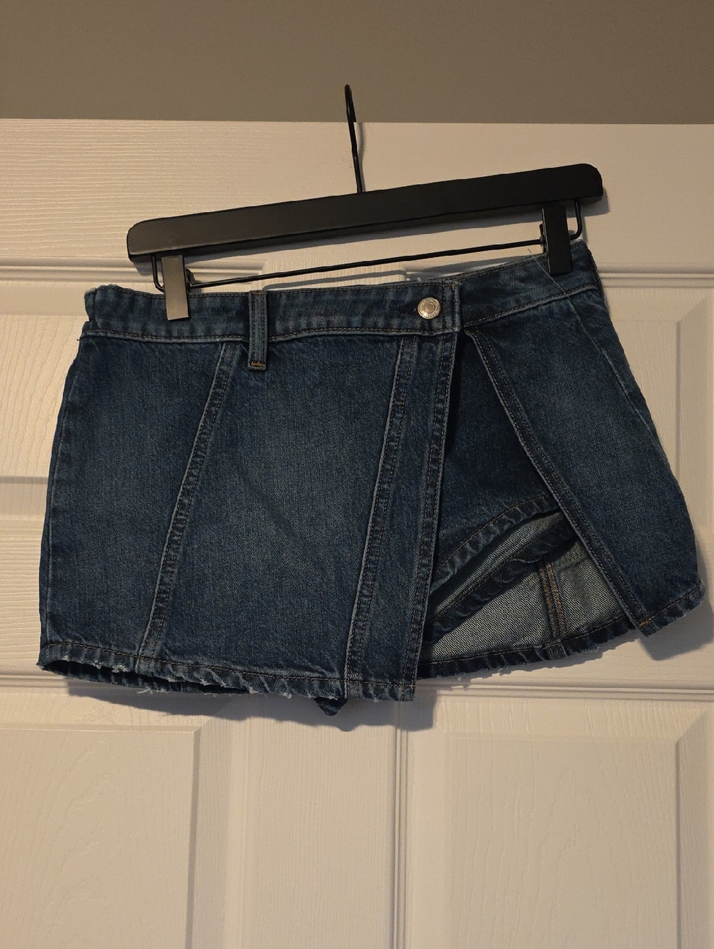 We The Free light blue denim jeans with contrast stitching